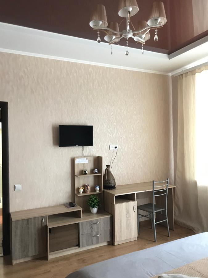 Rent Apartment In The Center Of 切尔尼戈夫 外观 照片