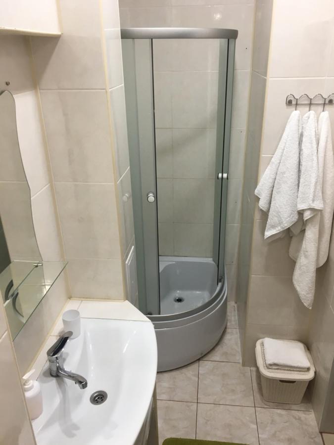Rent Apartment In The Center Of 切尔尼戈夫 外观 照片